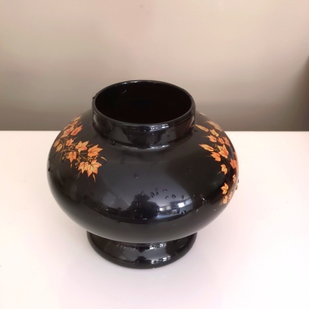 Maple Leaf Vase